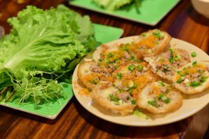 Khuôn Bánh Ngọc Đăng: Bí Quyết Tạo Hình Bánh Trung Thu Hoàn Hảo